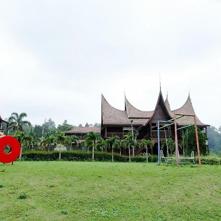 Capital O 892 Grand Pujon View Hotel And Resort Batu  Exteriör bild