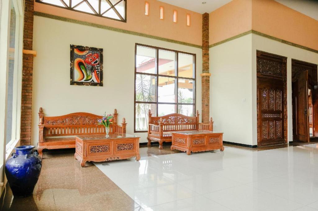Capital O 892 Grand Pujon View Hotel And Resort Batu  Exteriör bild