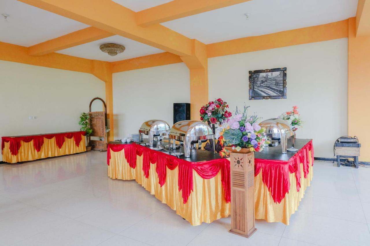 Capital O 892 Grand Pujon View Hotel And Resort Batu  Exteriör bild