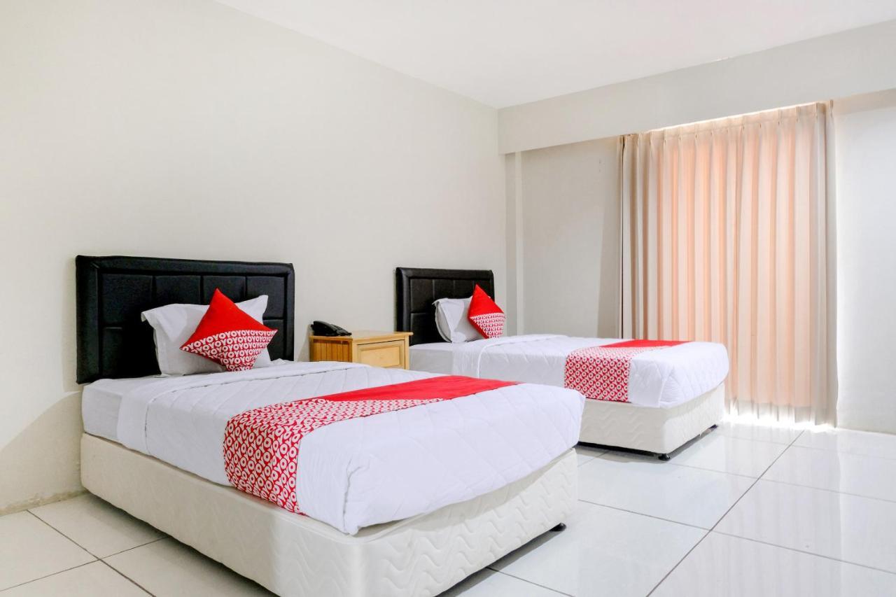 Capital O 892 Grand Pujon View Hotel And Resort Batu  Exteriör bild