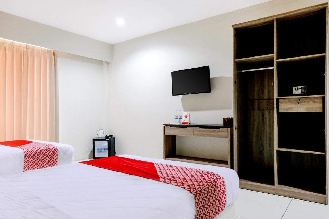 Capital O 892 Grand Pujon View Hotel And Resort Batu  Exteriör bild