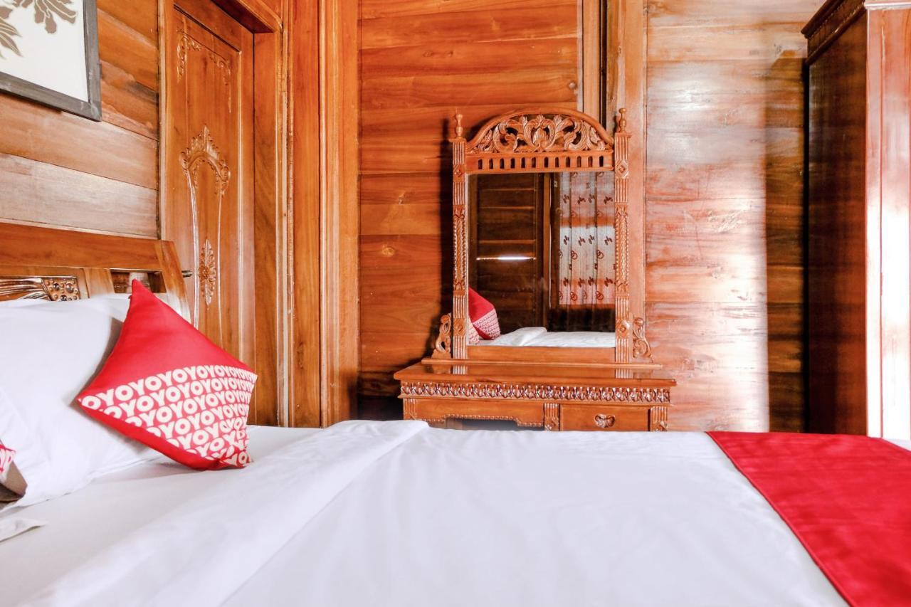 Capital O 892 Grand Pujon View Hotel And Resort Batu  Exteriör bild