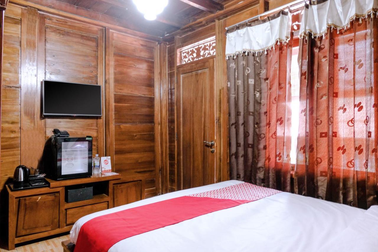 Capital O 892 Grand Pujon View Hotel And Resort Batu  Exteriör bild
